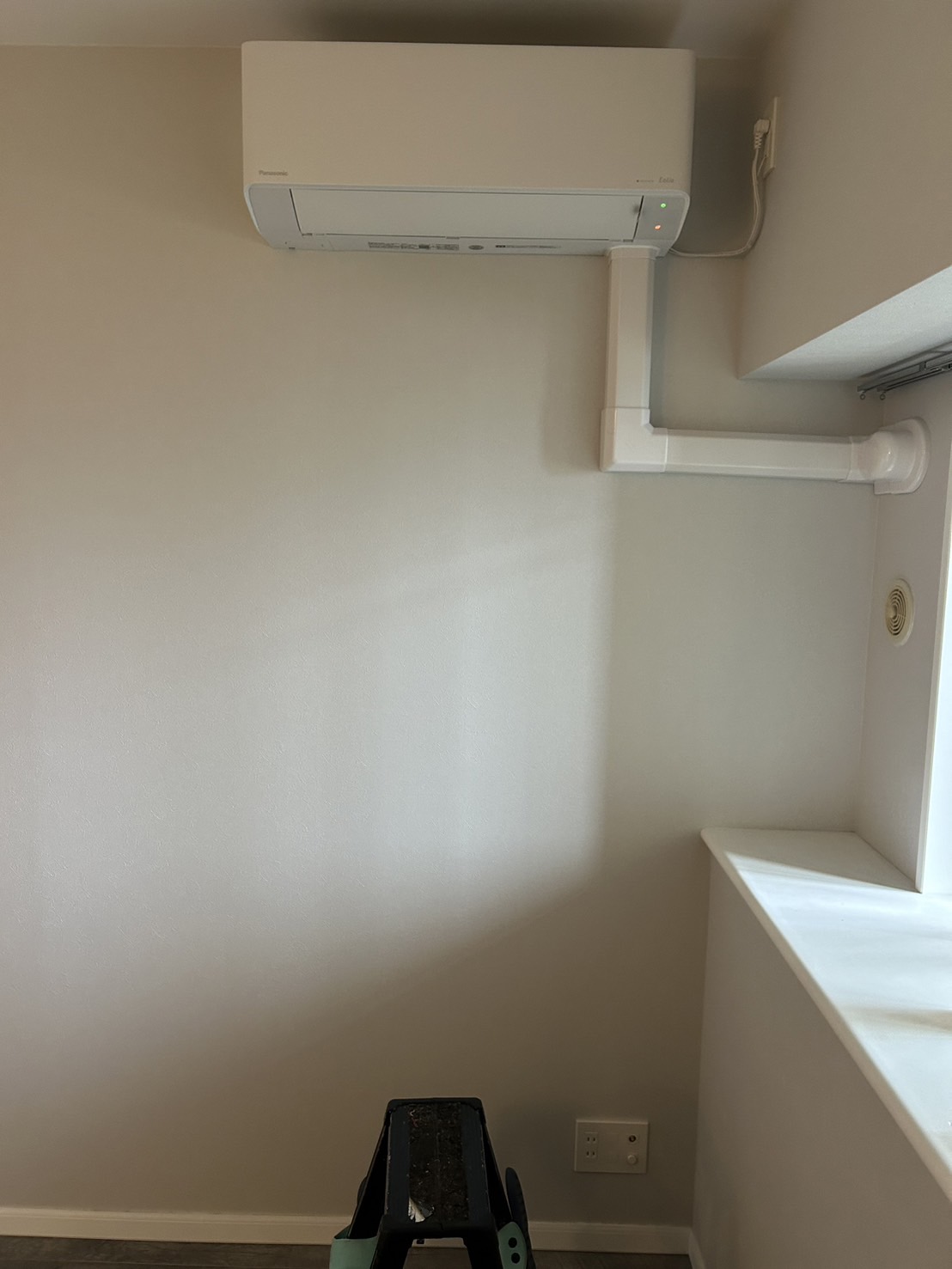モノリス電気エアコン工事専門！！